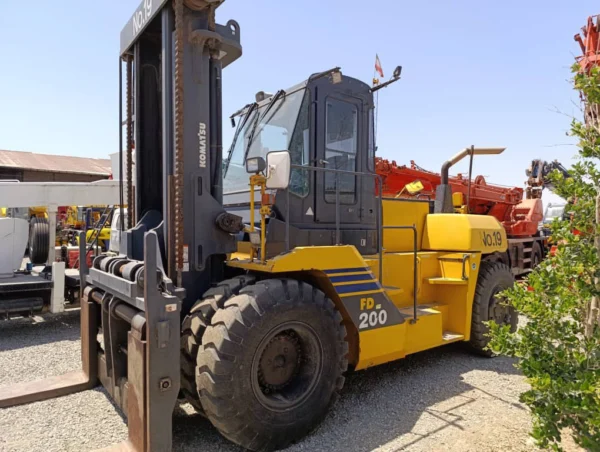 لیفتراک کوماتسو مدل FD200-7