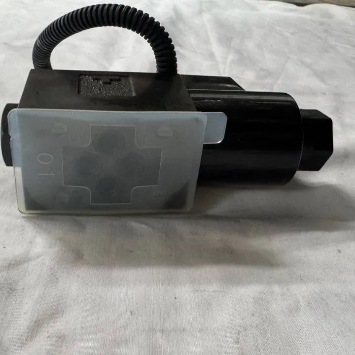 سلونوئید ولو کوماتسو