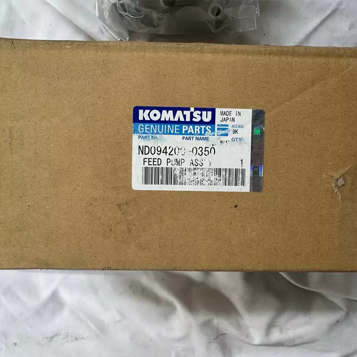 پمپ تغذیه سوخت موتور کوماتسو