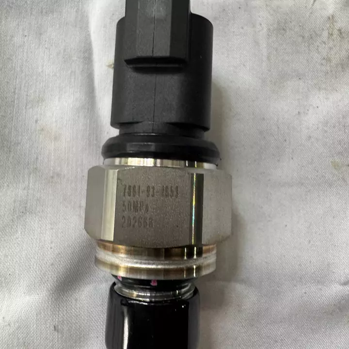 سنسور سرعت گیربکس کوماتسو