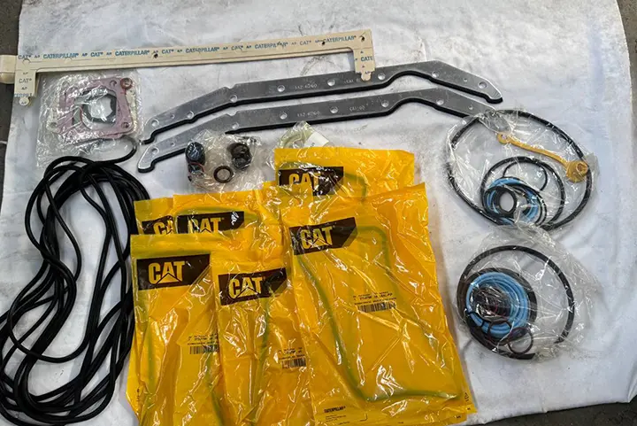 واشر تعمیر قسمت پایین موتور 3508 کاترپیلار