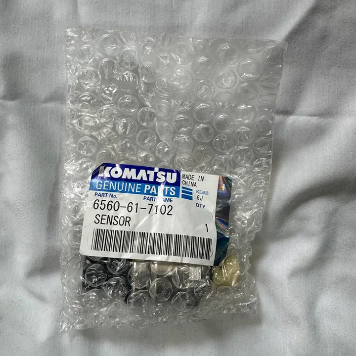 سنسور فشار سوخت موتور کوماتسو SAA6D170