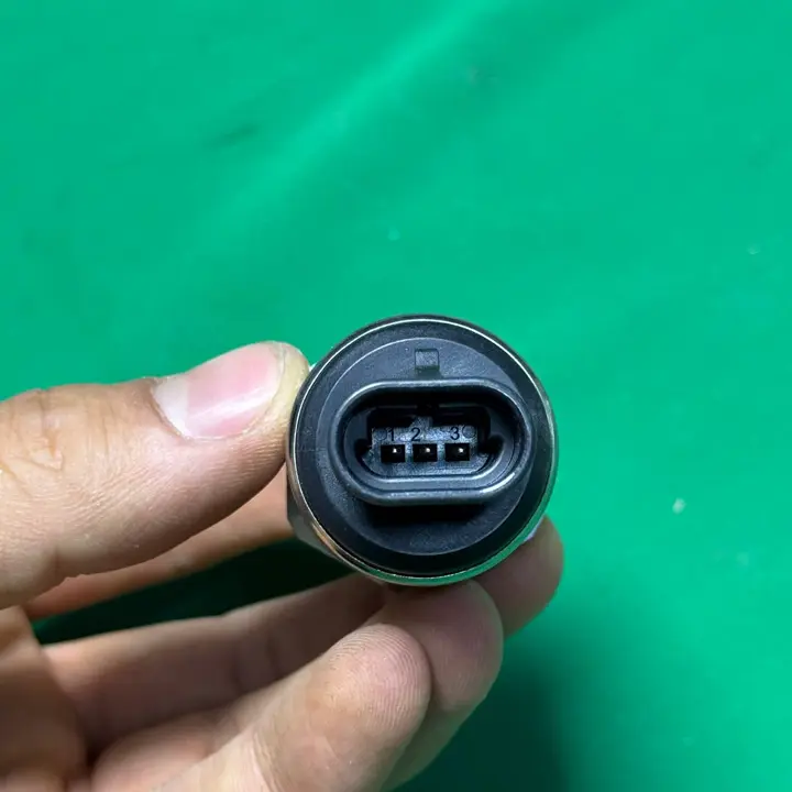 سنسور فشار روغن موتور کامینز KTA50 A11