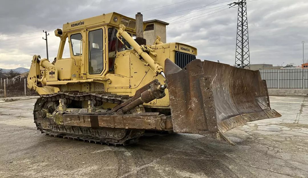مشخصات فنی بولدزر D155A-1 کوماتسو
