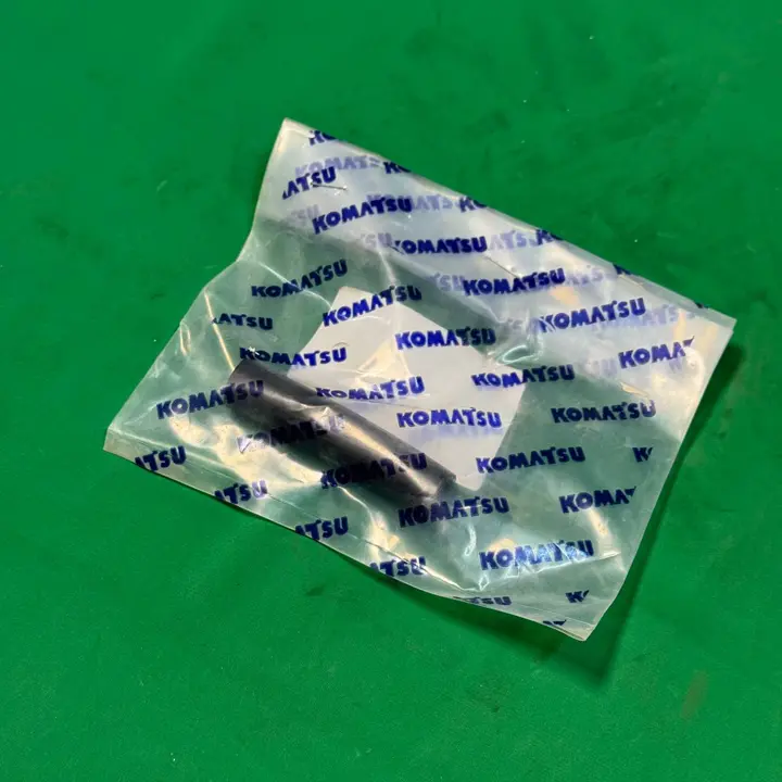 لوله آب سمت راست سرسیلندر