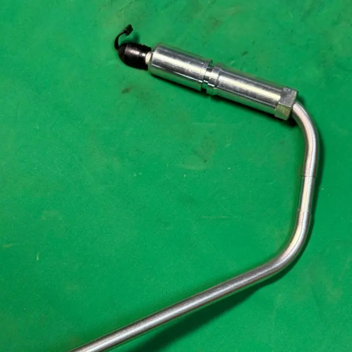 لوله انژکتور شماره 2 سمت چپ موتور