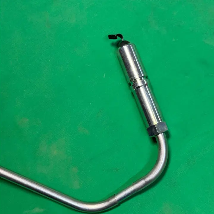 لوله انژکتور شماره 5 سمت راست موتور