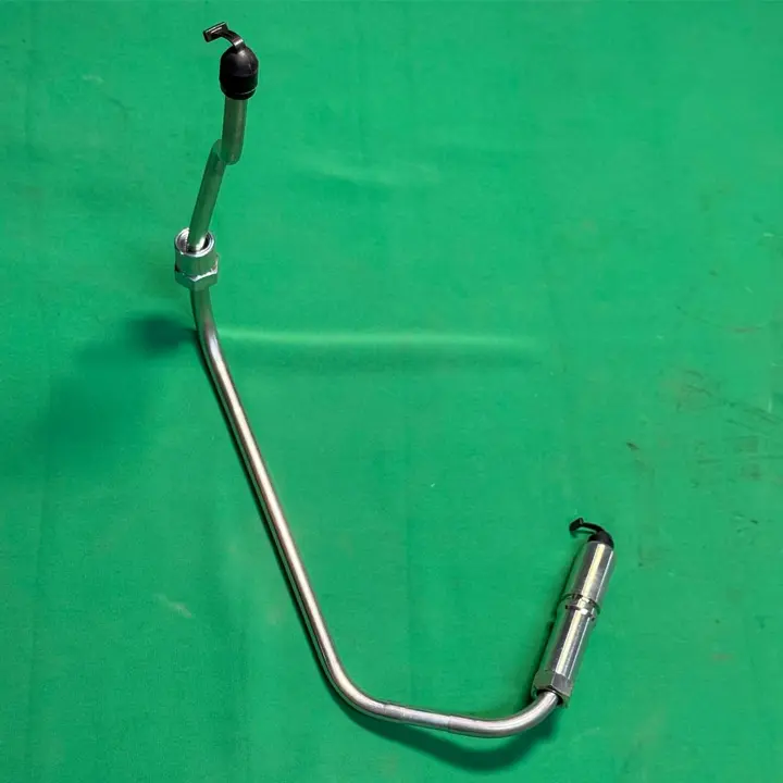 لوله انژکتور شماره 3 سمت چپ موتور