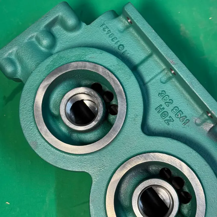 پایه فیلنر روغن موتور کامینز KTA38