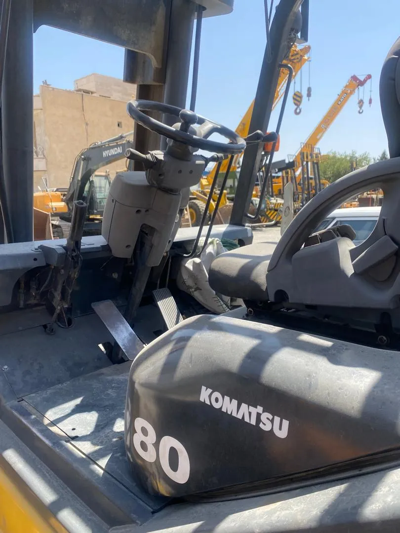 لیفتراک 8 تن کوماتسو